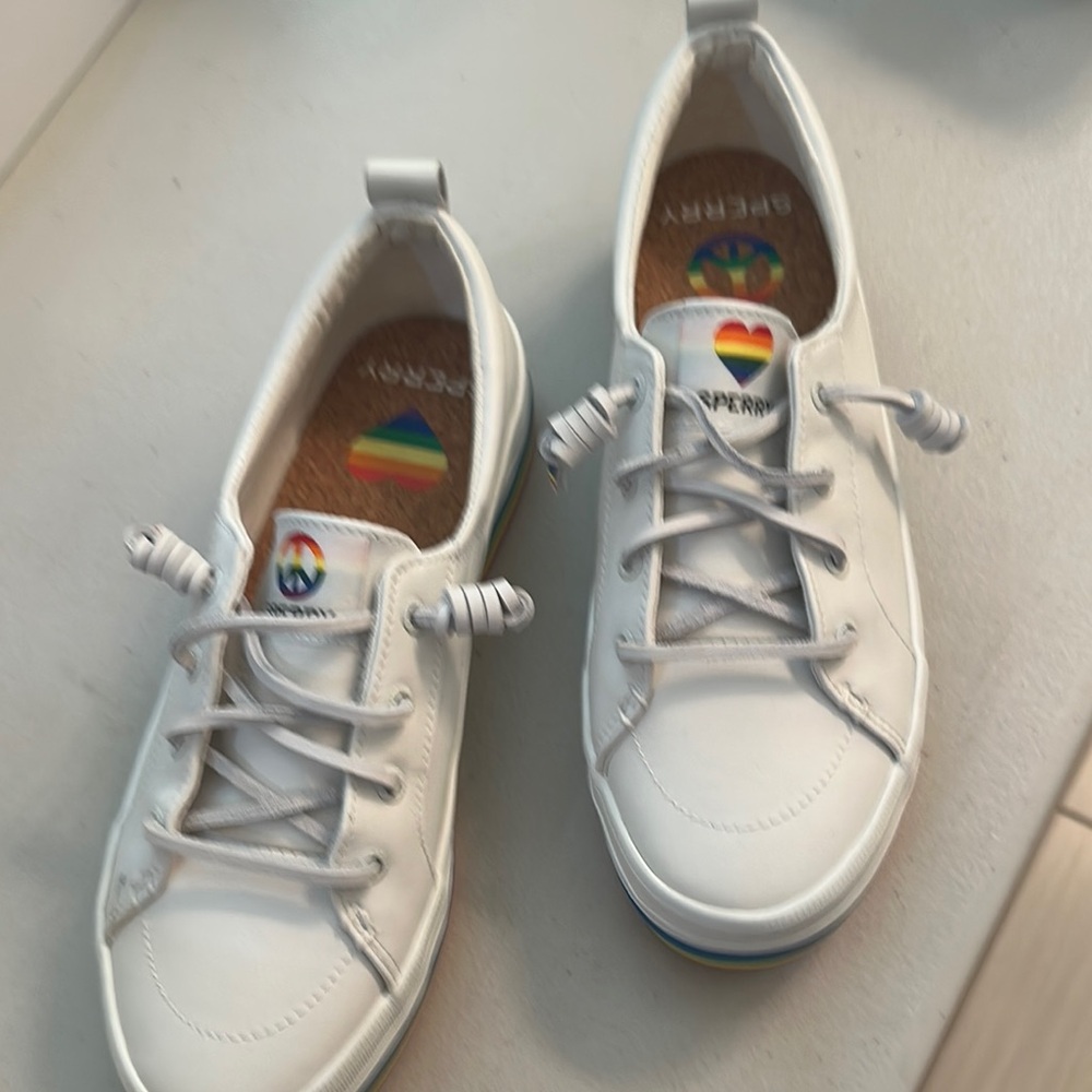 Sperry White Sneakers Casual Canvas Design